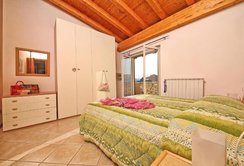 شقة غرفتين, Il Colombaro