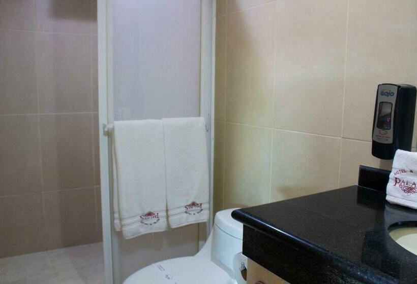 חדר דלוקס, Palass