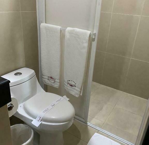 חדר דלוקס, Palass