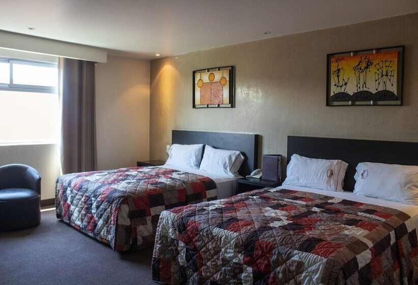 חדר דלוקס, Palass