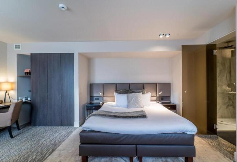 غرفة كومفورت, Terhills