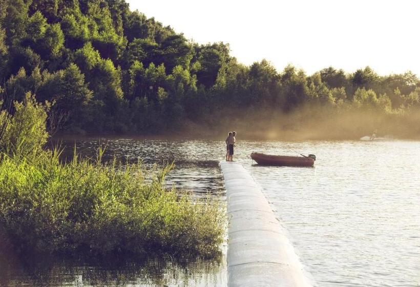 غرفة سوبيريور, Terhills