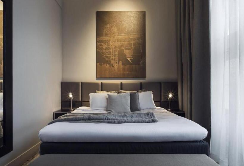 غرفة سوبيريور, Terhills