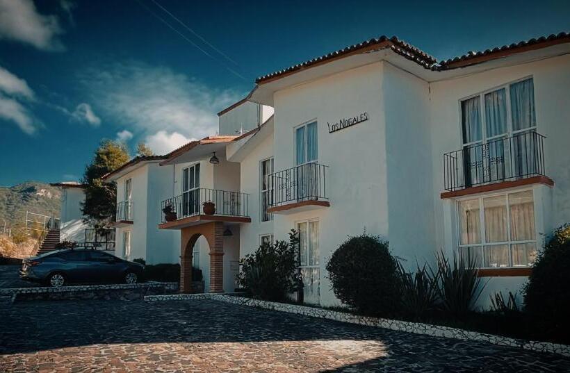 Апартаменты 2 Спальни, Villas De La Montana