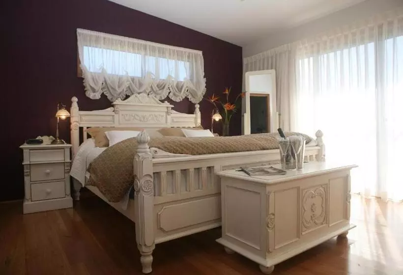 スイート, Lavender House Bed & Breakfast