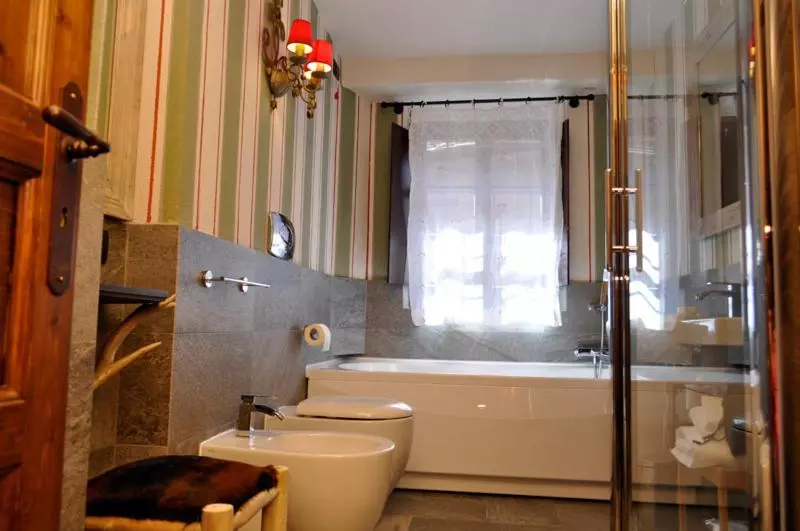 سوییت خانوادگی, Locanda La Brenva Estella Hotel Collection