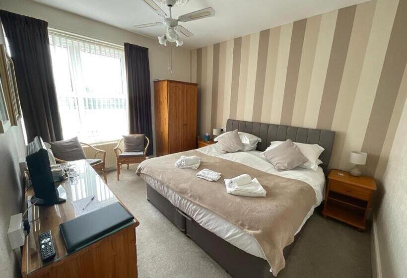 带大床的高级房间, Merritt Guest House B&b