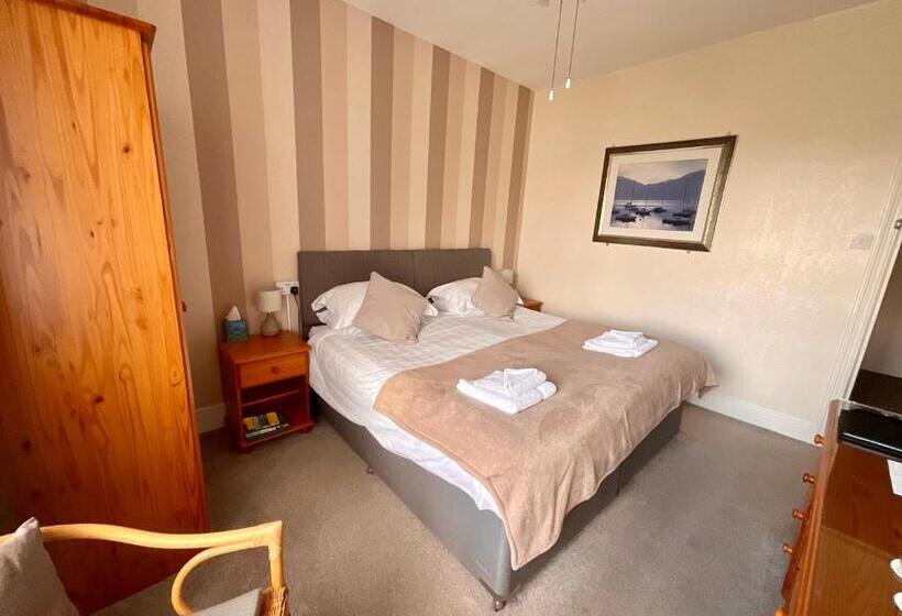 디럭스 룸 킹사이즈 침대, Merritt Guest House B&b