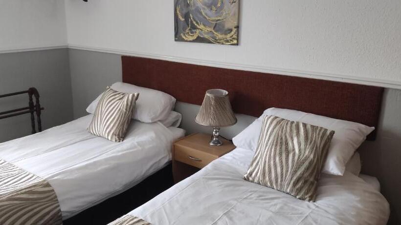 エコノミールーム, Tuxford House