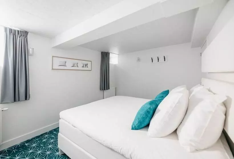 2 Bedroom Family Apartment, Yays Amsterdam Salthouse Canal By Numa