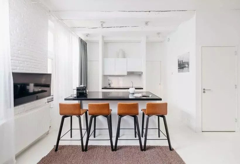 1 Bedroom Comfort Apartment, Yays Amsterdam Salthouse Canal By Numa