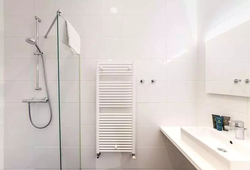 1 Bedroom Comfort Apartment, Yays Amsterdam Salthouse Canal By Numa