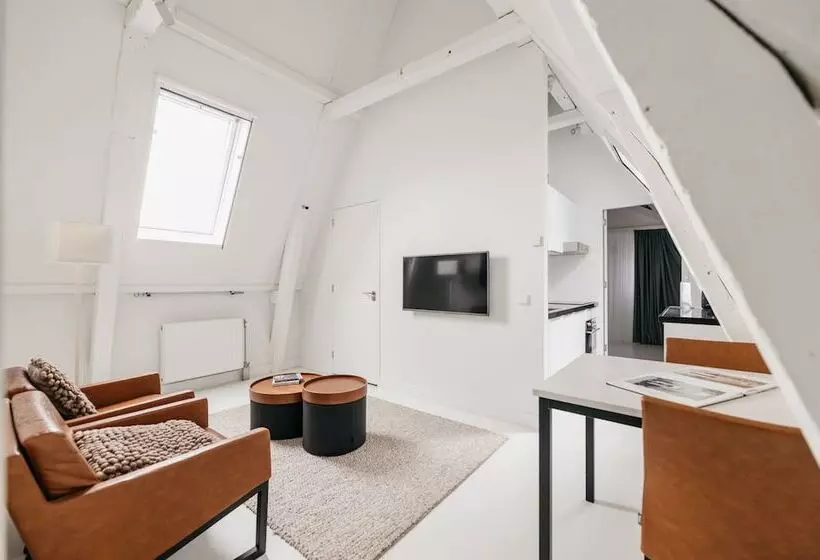 1 Bedroom Apartment, Yays Amsterdam Salthouse Canal By Numa