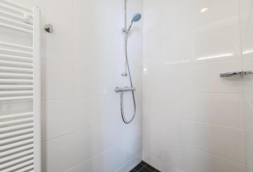1 Bedroom Comfort Apartment, Yays Amsterdam Salthouse Canal By Numa