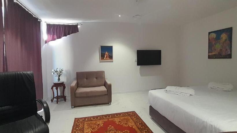 سوئیت با تخت بزرگ, Areni Lodge