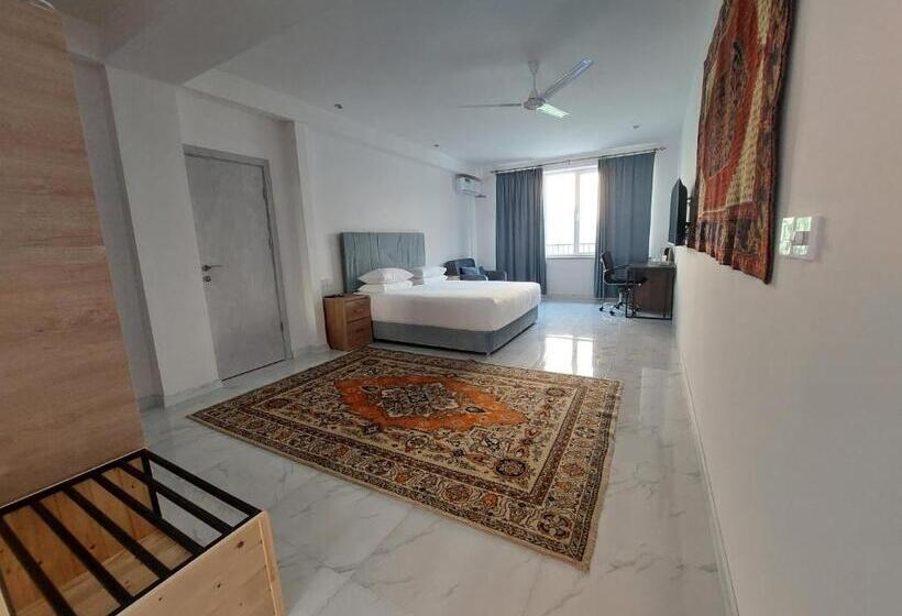 Deluxe Suite King Bed, Areni Lodge