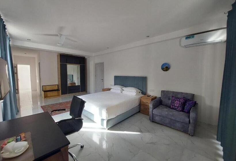 Deluxe Suite King Bed, Areni Lodge