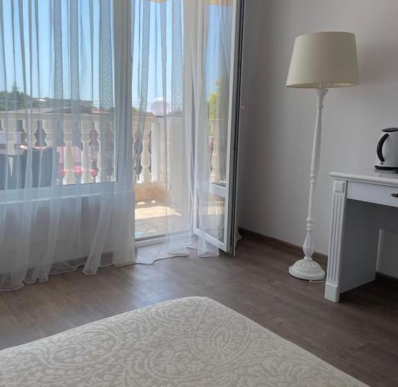 标准工作室, Avenue