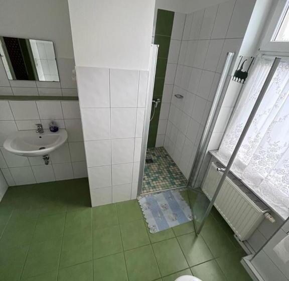 غرفة قياسية حمام مشترك, Pension Diana