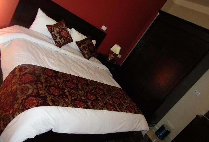 اتاق استاندارد با تخت بزرگ, Petracrystal