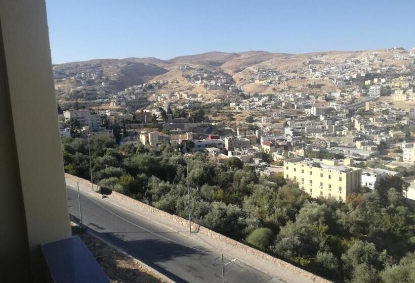 اتاق استاندارد با تراس, Petracrystal