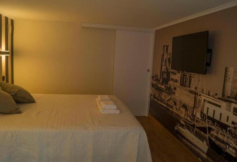 سوییت, Alojamiento Catamarán