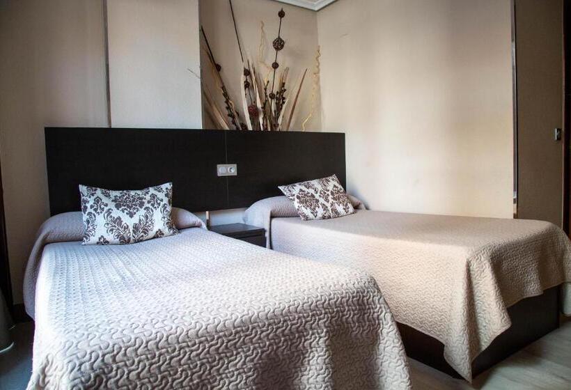 اتاق استاندارد سه نفره, Alojamiento Catamarán