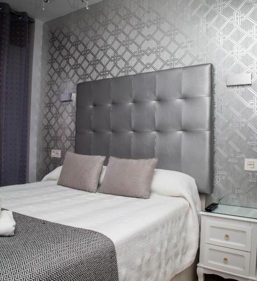 اتاق استاندارد, Alojamiento Catamarán