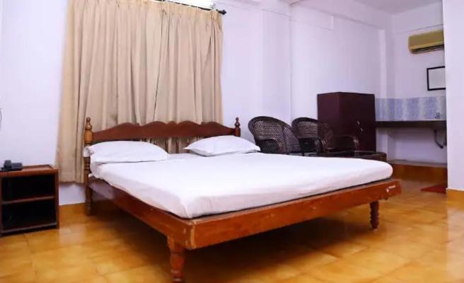 Номер Стандарт, Dubai Hotel & Restaurant Kumarakom