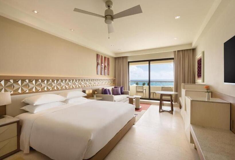 キングサイズベッドのクラブルーム, Hyatt Ziva Cancun
