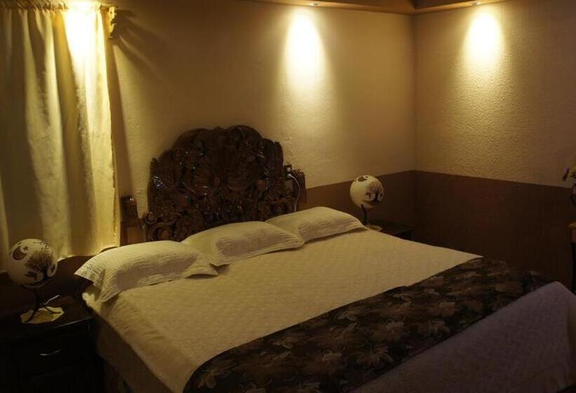 キングサイズベッドのデラックスルーム, Posada Y Spa Jade Teotihuacan