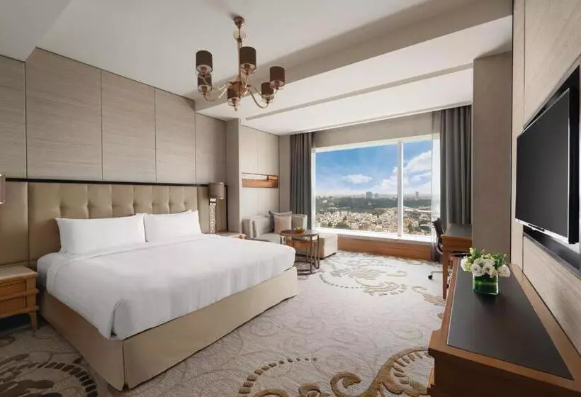 キングサイズベッドのデラックスルーム, Shangrila Bengaluru
