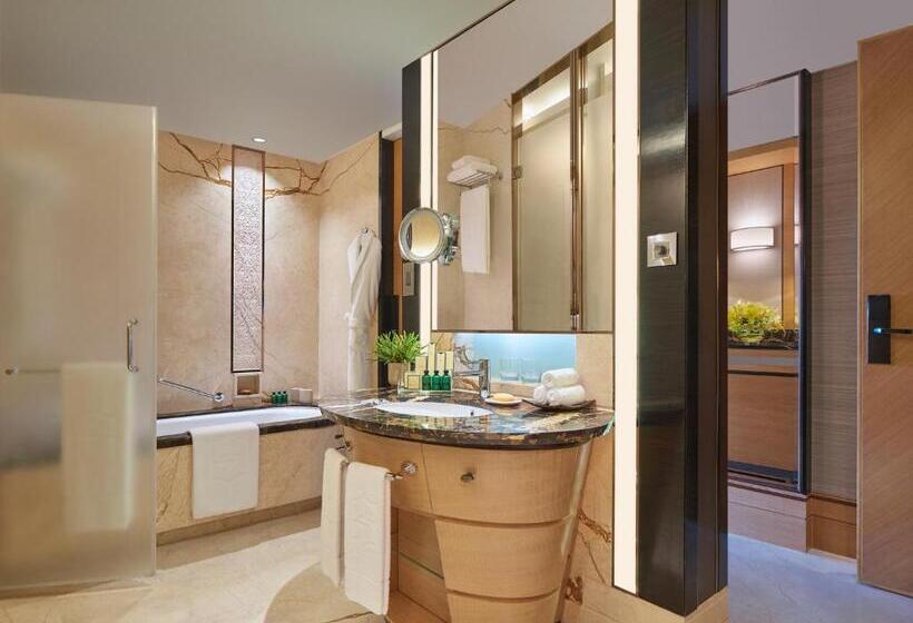 스탠다드 룸 킹사이즈 침대, Shangrila Bengaluru