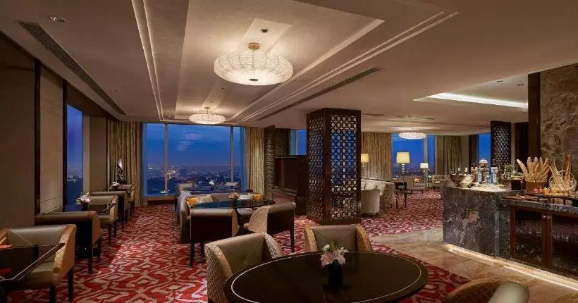 キングサイズベッドのクラブルーム, Shangrila Bengaluru