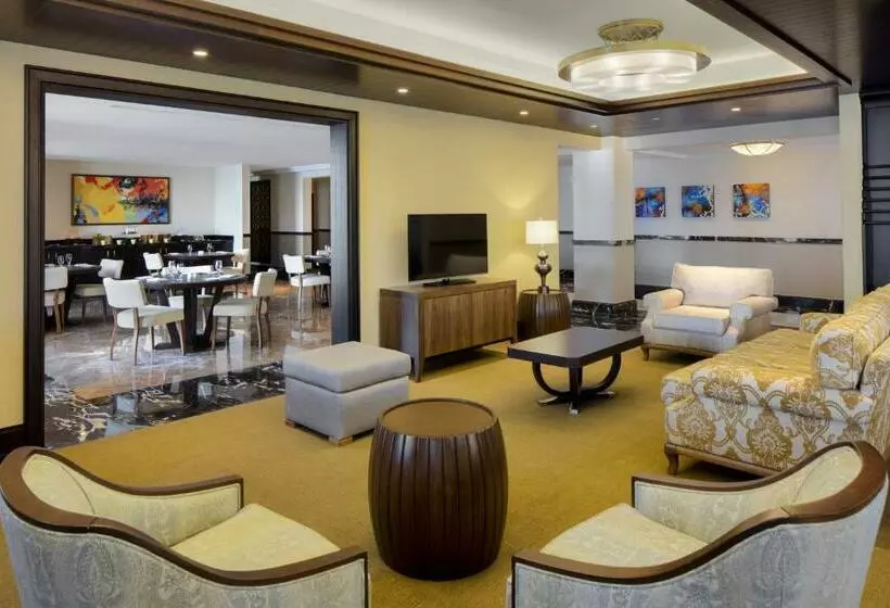 クラブスイート, Sheraton Sharjah Beach Resort And Spa