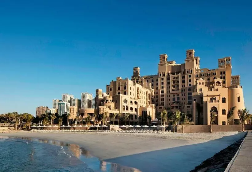 クラブスイート, Sheraton Sharjah Beach Resort And Spa