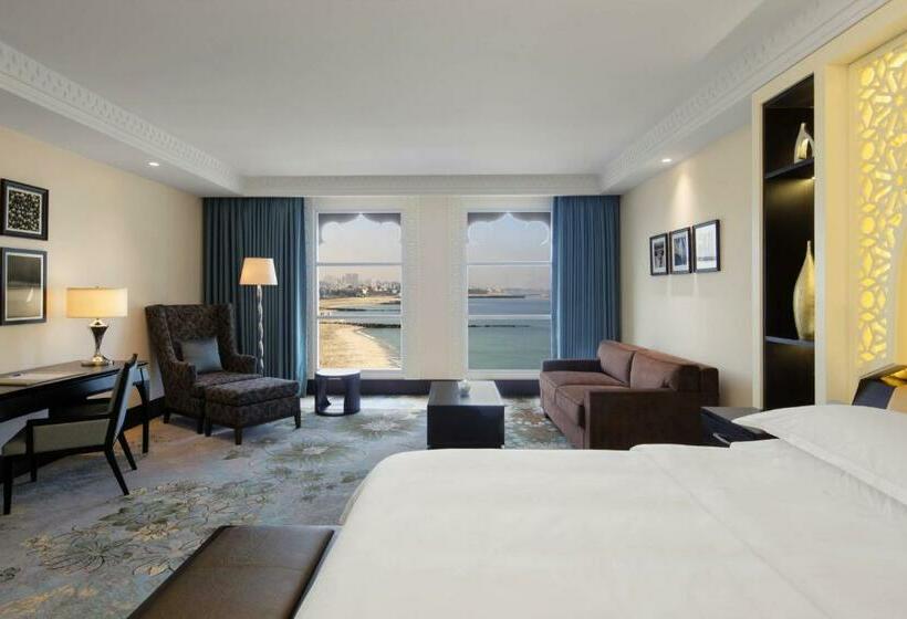 Номер Премиум, Sheraton Sharjah Beach Resort And Spa