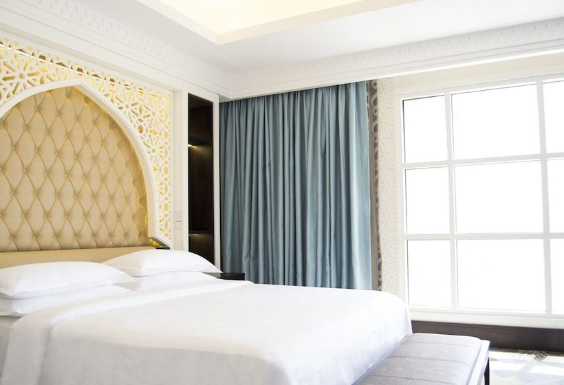 اتاق سوپریور با چشمانداز دریا, Sheraton Sharjah Beach Resort And Spa