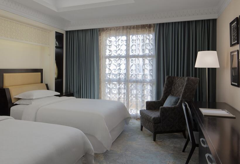 اتاق سوپریور با چشمانداز دریا, Sheraton Sharjah Beach Resort And Spa