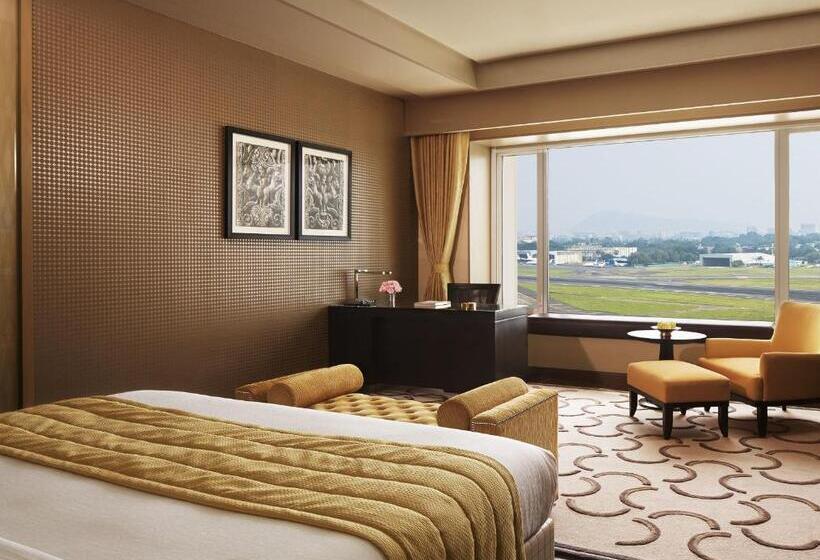 اتاق لوکس با تخت بزرگ, Taj Santacruz