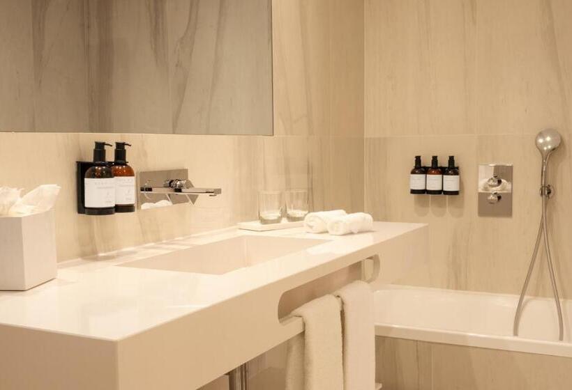 סוויטת ג'וניור םע נוף, Tivoli Portopiccolo Sistiana Wellness Resort & Spa