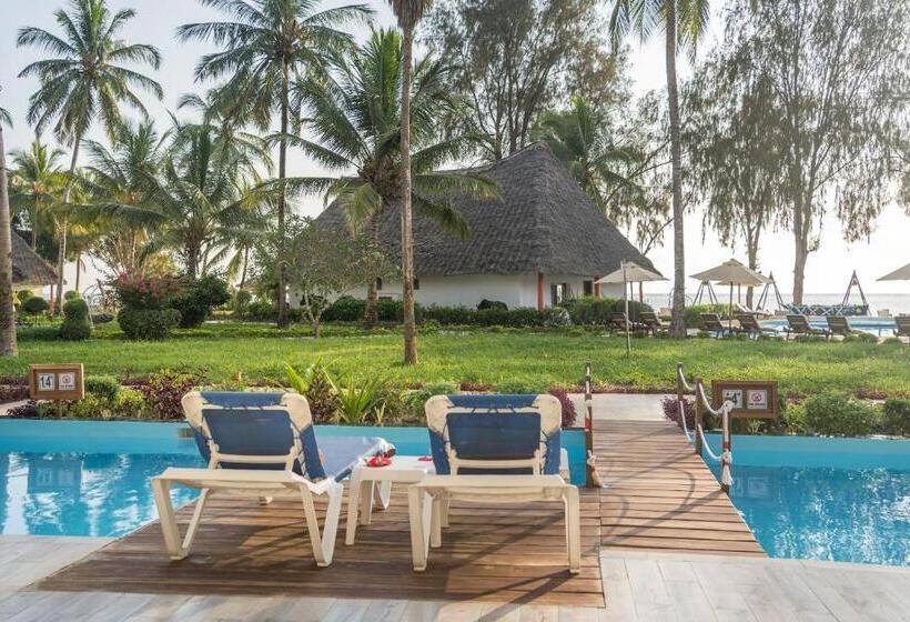 Standard swim-up room with sea view, Kiwengwa Beach Resort