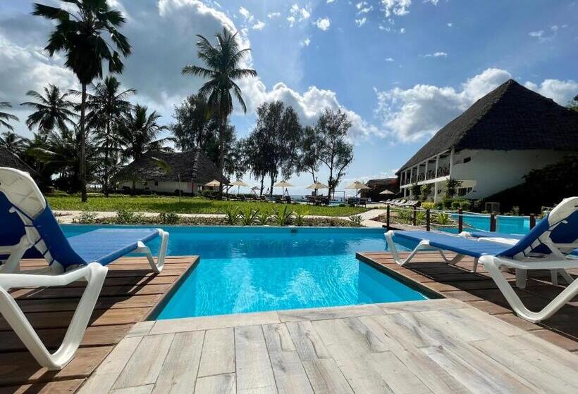 Standard swim-up room with sea view, Kiwengwa Beach Resort