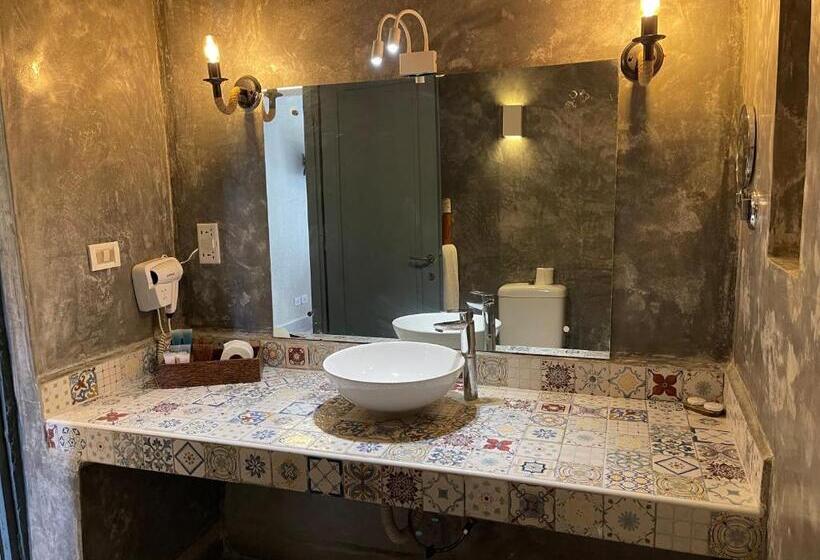 Standard swim-up room with sea view, Kiwengwa Beach Resort