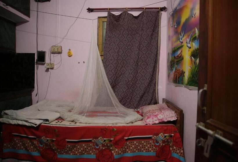 غرفة قياسية فردية حمام مشترك, Somit Paying Guest House