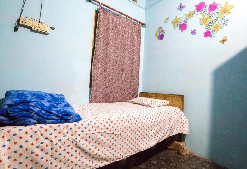 غرفة قياسية فردية حمام مشترك, Somit Paying Guest House