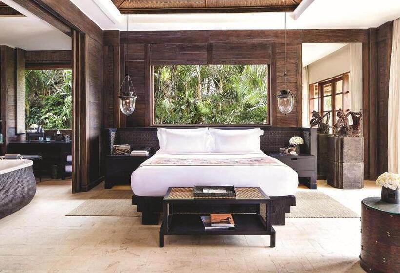 キングサイズベッドのスイートルーム, Mandapa, A Ritz Carlton Reserve