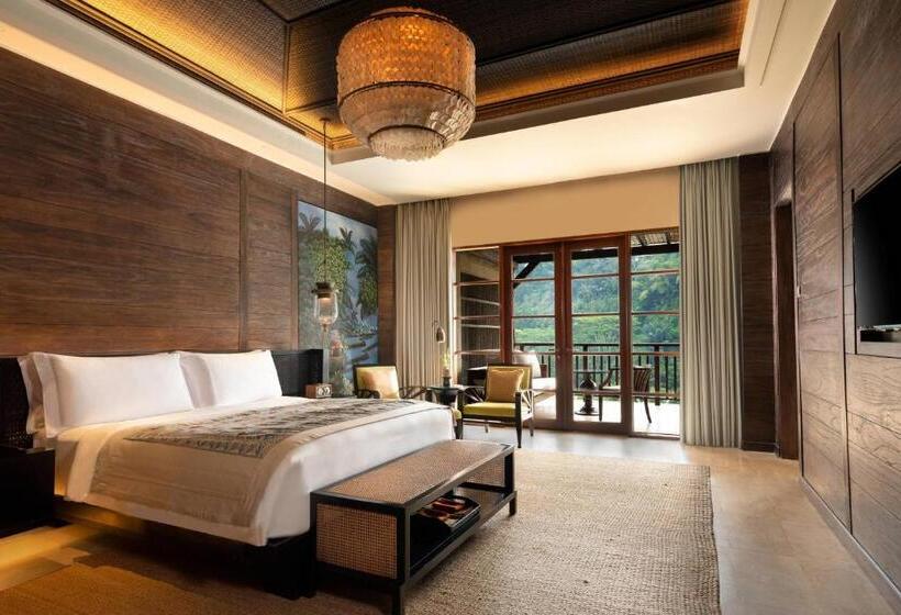 キングサイズベッドのスイートルーム, Mandapa, A Ritz Carlton Reserve