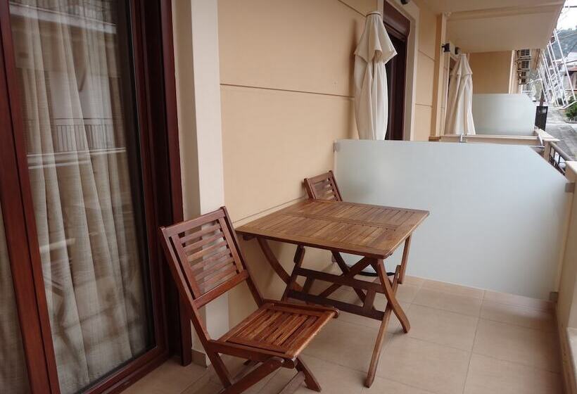 스탠다드 트리플 룸, Alkistis