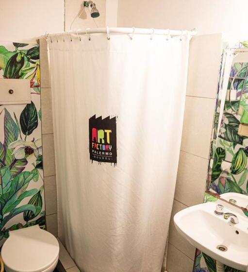 اتاق استاندارد چهار تخته, Art Factory Soho